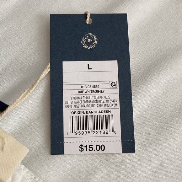 White blouse - Picture 3 of 3